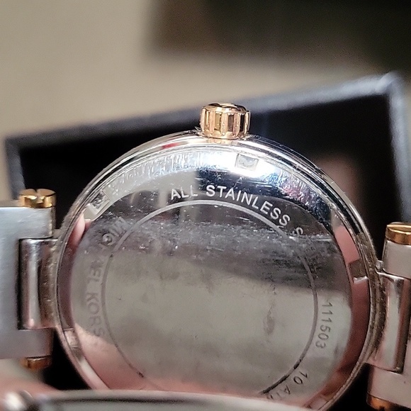 Michale kors womens watch model MK5957 - Picture 4 of 8